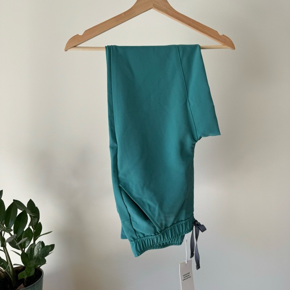 NWT Men's Cactus Tansen™ - Jogger Scrub Pants - XS / Cactus - Picture 1 of 3